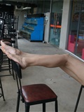 Have you ever seen the feet of a greenbelt salesgirl? Pan pan(49)